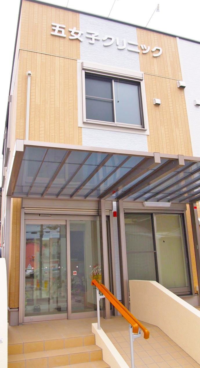 名古屋市　中川区　メンタルクリニック　建物玄関付近　カウンセリング